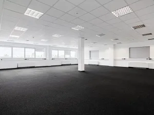 Pronájem kanceláře, Praha - Letňany, Veselská, 225 m2