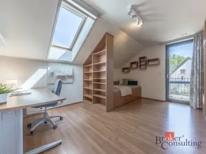 Prodej rodinného domu, Čelákovice - Sedlčánky, Matěje Koštíře, 220 m2