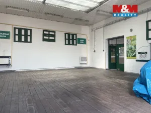 Pronájem obchodního prostoru, Chlumec nad Cidlinou - Chlumec nad Cidlinou I, Klicperovo náměstí, 107 m2