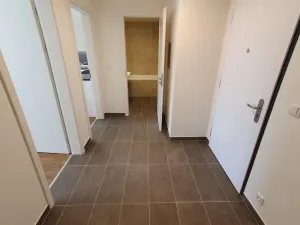 Pronájem bytu 2+kk, Praha, Smržových, 61 m2