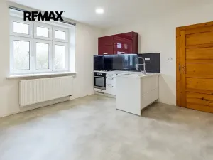 Pronájem bytu 2+kk, Žandov, Pod Dubovkou, 54 m2