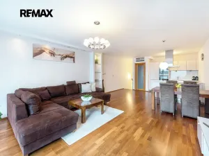 Pronájem bytu 3+kk, Praha - Žižkov, Ke kapslovně, 107 m2