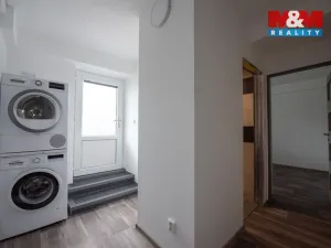 Pronájem bytu 2+1, Hradec Králové - Věkoše, Lomená, 58 m2
