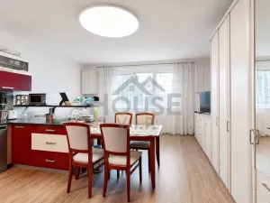 Prodej bytu 2+kk, Praha - Čakovice, Marty Krásové, 56 m2