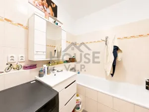 Prodej bytu 2+kk, Praha - Čakovice, Marty Krásové, 56 m2