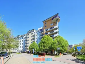 Pronájem bytu 3+kk, Praha - Vysočany, Nepilova, 93 m2
