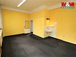 Pronájem obchodního prostoru, Praha - Holešovice, Ortenovo náměstí, 77 m2