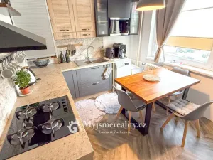 Prodej bytu 2+1, Znojmo, Sokolovská, 52 m2