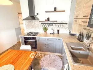 Prodej bytu 2+1, Znojmo, Sokolovská, 52 m2