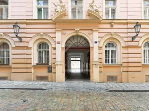 Pronájem bytu 2+kk, Praha - Nové Město, Helmova, 107 m2