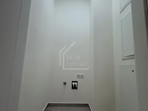 Pronájem bytu 2+kk, Praha - Holešovice, Jankovcova, 69 m2