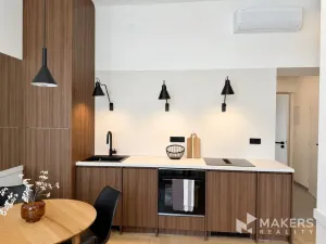 Pronájem bytu 2+kk, Praha - Karlín, Karlínské náměstí, 42 m2