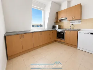 Pronájem bytu 3+1, Znojmo - Přímětice, Za Hřbitovem, 72 m2
