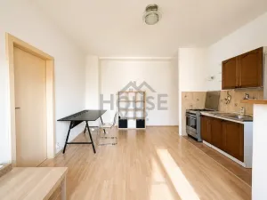 Prodej bytu 2+kk, Praha - Krč, Krchlebská, 40 m2