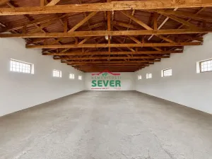 Prodej obchodního prostoru, Petrohrad - Černčice, 150 m2