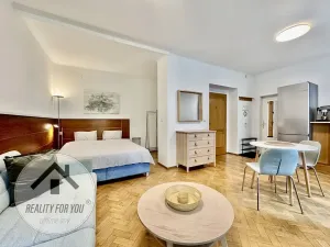 Pronájem bytu 1+kk, Praha - Smíchov, Mozartova, 44 m2