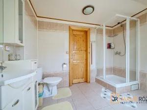 Prodej chaty, Staré Město, 242 m2