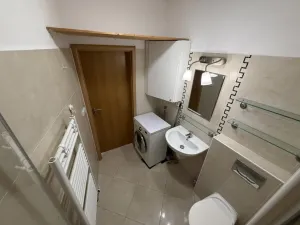 Pronájem bytu 1+kk, Praha - Malešice, Prorektorská, 32 m2