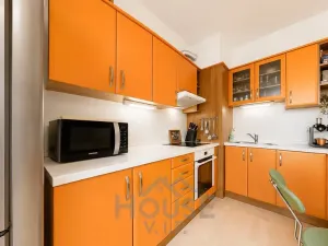 Prodej bytu 1+kk, Praha - Stodůlky, Na Výrovně, 37 m2