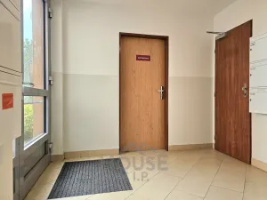 Prodej bytu 1+kk, Praha - Stodůlky, Na Výrovně, 37 m2