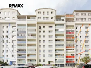 Prodej bytu 3+1, Praha - Letňany, Místecká, 68 m2