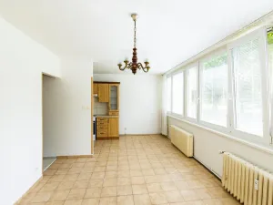 Pronájem bytu 2+kk, Praha - Karlín, Nekvasilova, 41 m2