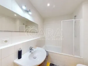 Pronájem bytu 2+kk, Praha - Smíchov, Karla Engliše, 38 m2