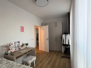 Pronájem bytu 2+kk, Praha - Vysočany, Odkolkova, 40 m2