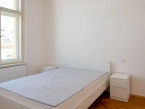 Pronájem bytu 2+kk, Praha - Smíchov, V lesíčku, 45 m2
