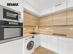 Prodej bytu 3+kk, Praha - Vršovice, Karpatská, 60 m2