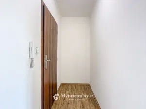 Pronájem bytu 1+kk, Znojmo, Jiráskova, 33 m2