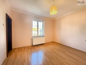 Pronájem atypického bytu, Chomutov, Zborovská, 256 m2
