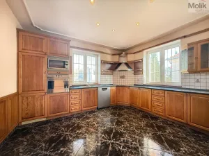 Pronájem atypického bytu, Chomutov, Zborovská, 256 m2