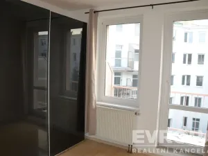 Pronájem bytu 2+kk, Praha - Kyje, Lásenická, 52 m2