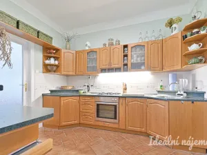 Pronájem bytu 2+1, Brno, Čápkova, 67 m2