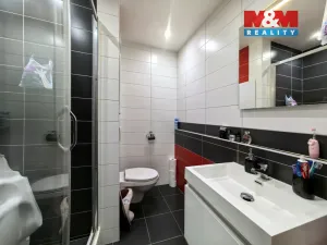 Pronájem bytu 2+kk, Hradec Králové, Hrubínova, 36 m2