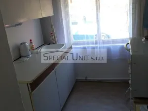 Prodej chaty, Jesenice, U Velkého rybníka, 47 m2