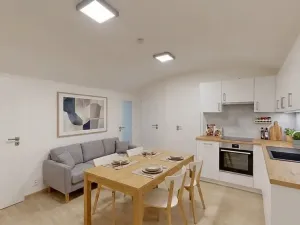 Prodej ubytování, Praha - Smíchov, 84 m2