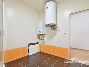 Pronájem bytu 2+kk, Brno - Královo Pole, Poděbradova, 45 m2