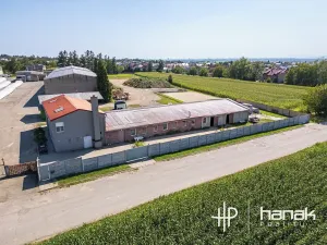 Prodej výrobních prostor, Dolany, 900 m2