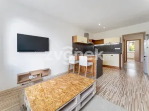 Pronájem bytu 2+kk, Zlín, Javorová, 34 m2