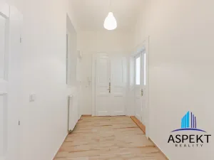 Pronájem bytu 2+1, Praha - Smíchov, Zborovská, 70 m2