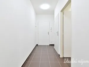 Pronájem bytu 1+kk, Brno - Královo Pole, Poděbradova, 45 m2