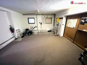 Pronájem obchodního prostoru, Uherské Hradiště - Mařatice, Jižní, 71 m2