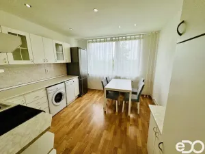 Pronájem bytu 3+1, Praha - Modřany, Urbánkova, 79 m2