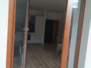 Pronájem bytu 1+kk, Hluboká nad Vltavou, 39 m2