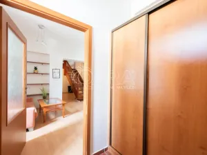 Pronájem bytu 2+kk, Praha - Karlín, Sokolovská, 62 m2