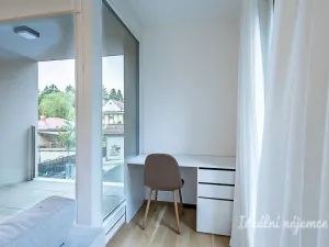 Pronájem bytu 2+kk, Praha - Lysolaje, Lysolajské údolí, 62 m2