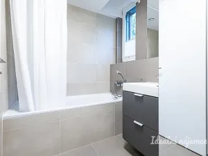 Pronájem bytu 2+kk, Praha - Lysolaje, Lysolajské údolí, 62 m2
