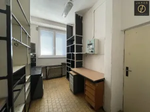 Pronájem výrobních prostor, Kladno, Dělnická, 291 m2